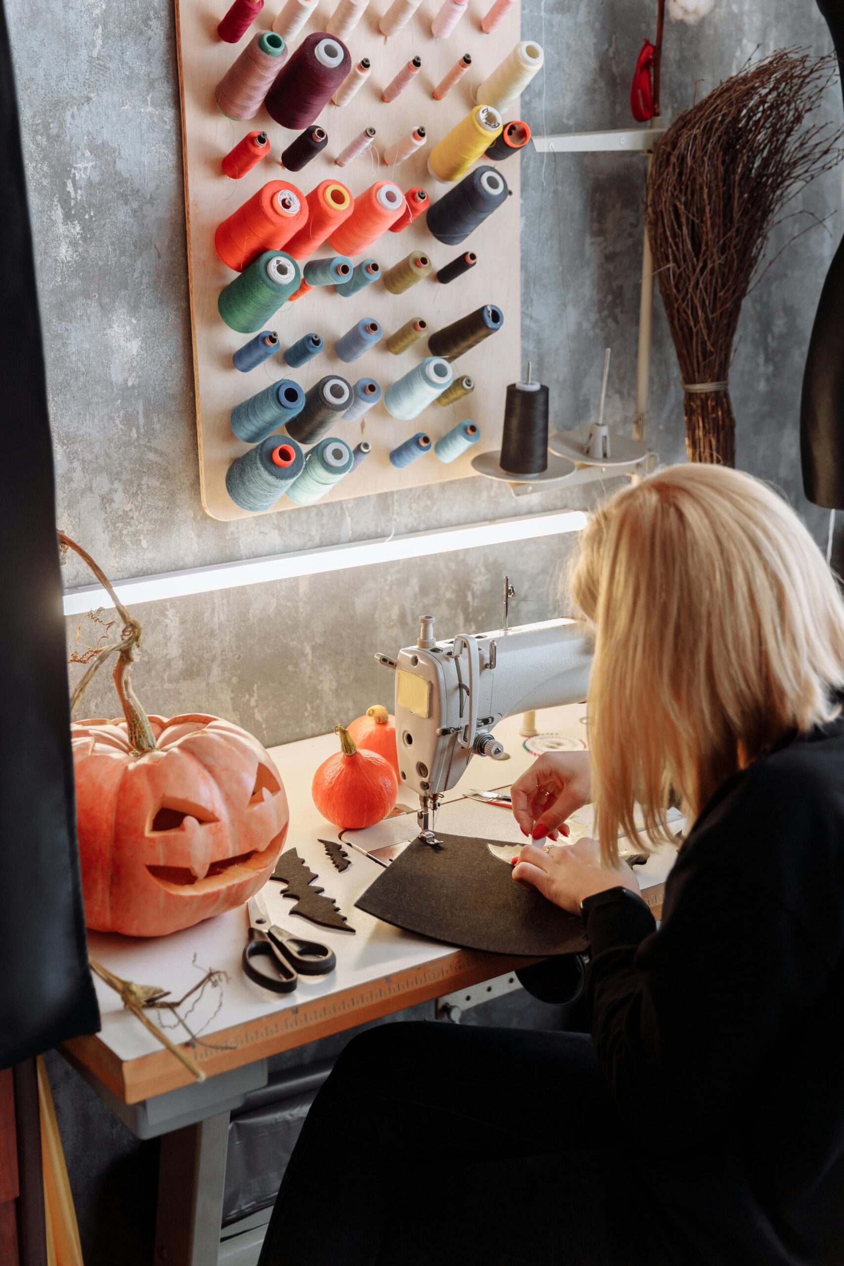 Cat-Friendly Pumpkin Carving
