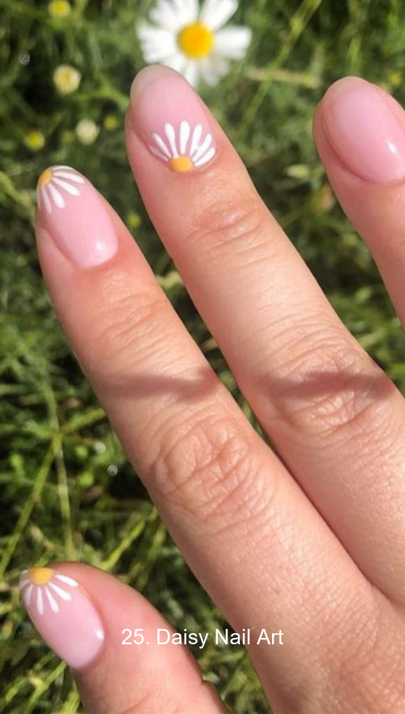 25. Daisy Nail Art